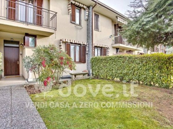 casa indipendente in vendita a Malnate