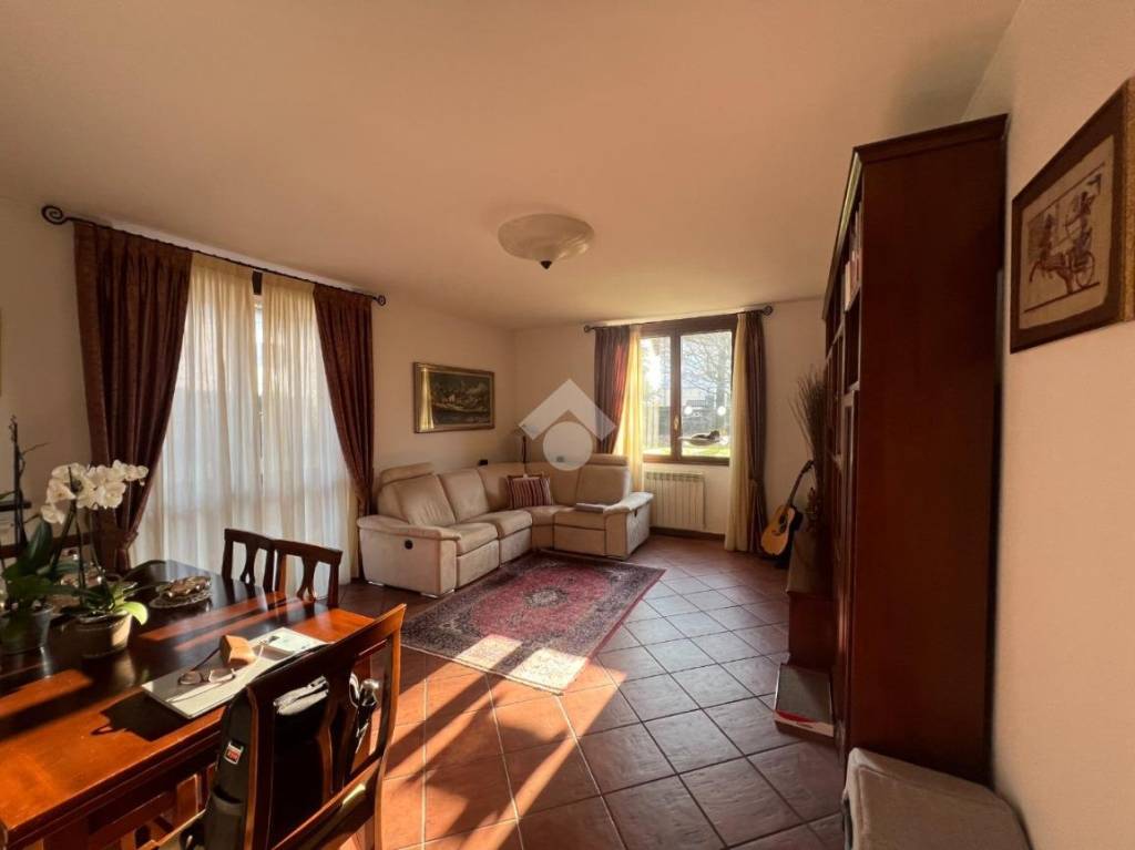 appartamento in vendita a Malnate