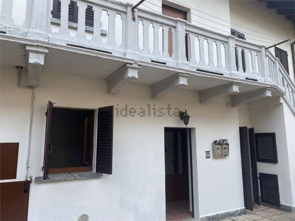 appartamento in vendita a Malnate