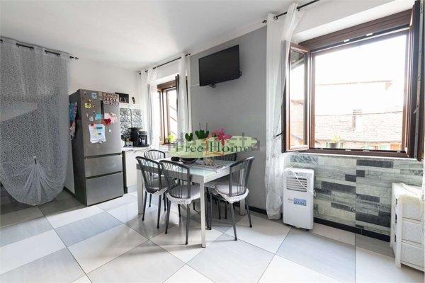 appartamento in vendita a Malnate