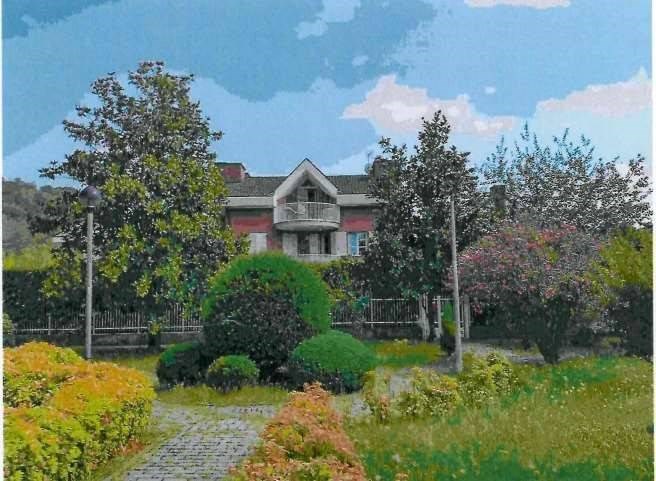 casa indipendente in vendita a Malnate