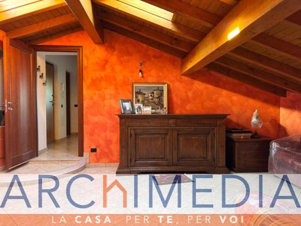 appartamento in vendita a Malnate