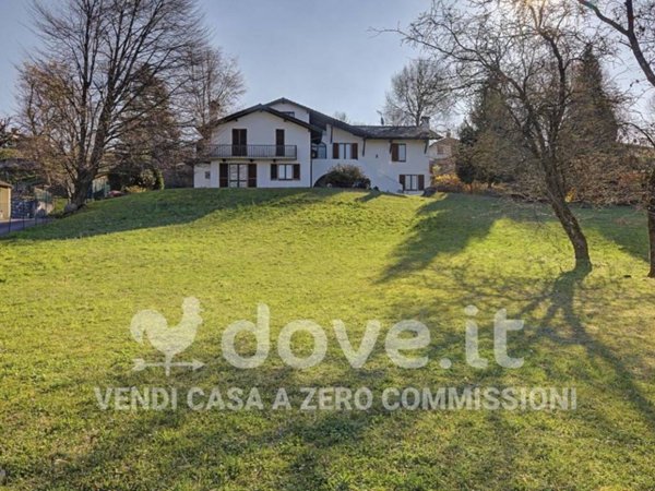 casa indipendente in vendita a Malnate
