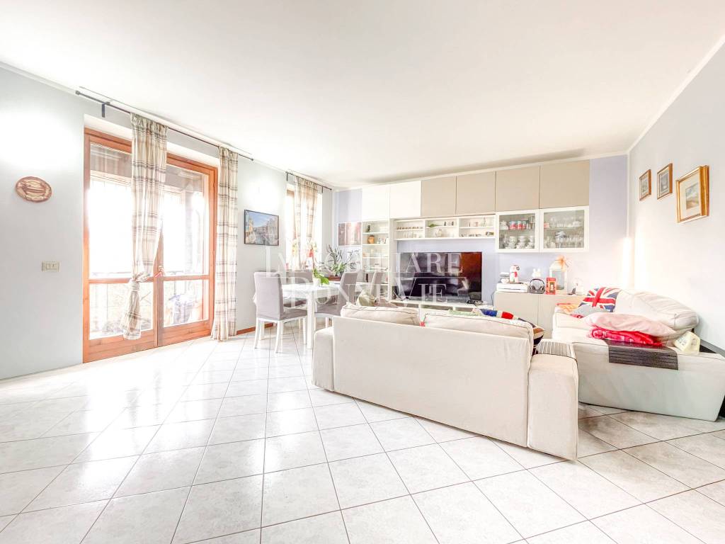 appartamento in vendita a Malnate