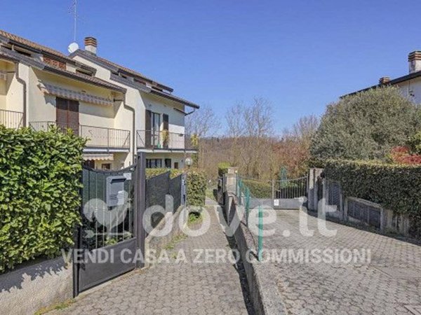 casa indipendente in vendita a Malnate
