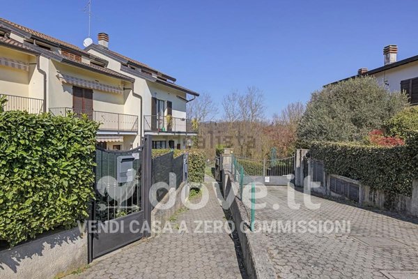 casa indipendente in vendita a Malnate