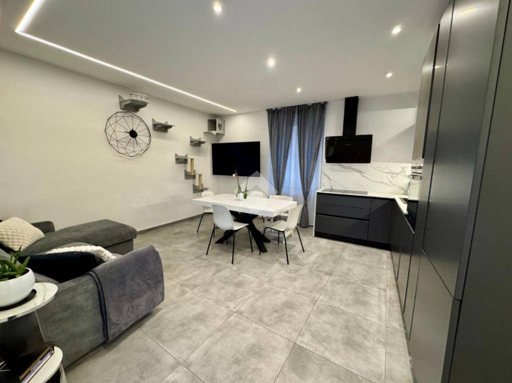 appartamento in vendita a Malnate in zona San Salvatore