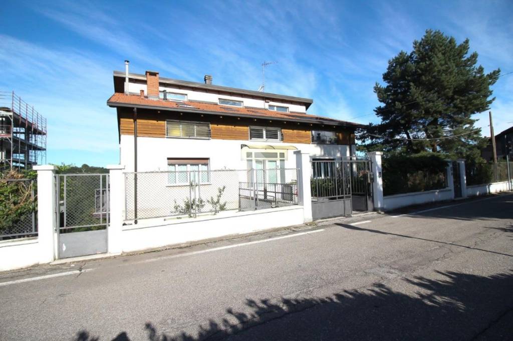 appartamento in vendita a Malnate