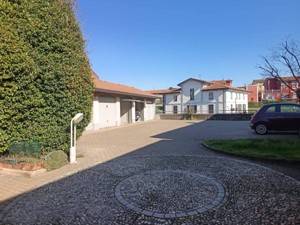 appartamento in vendita a Malnate