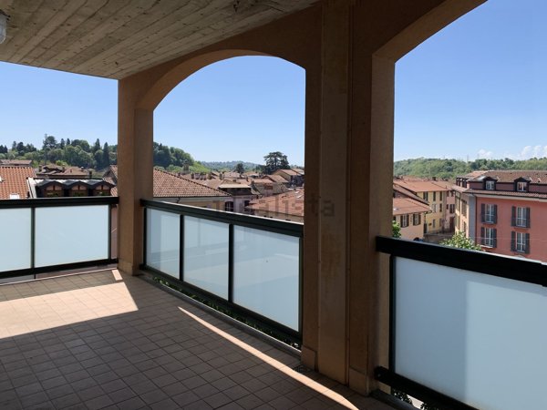 appartamento in vendita a Malnate