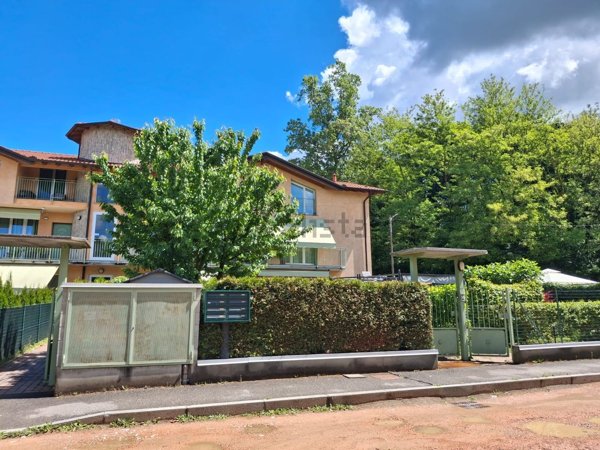 appartamento in vendita a Malnate