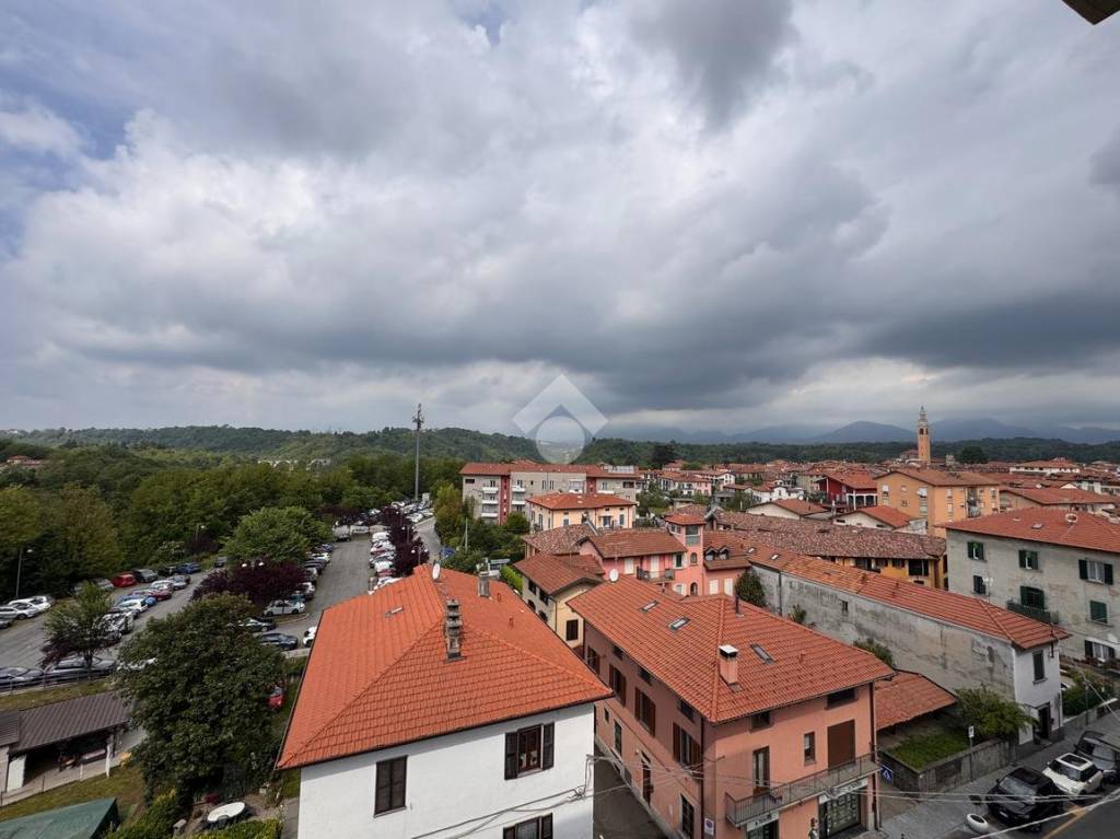 appartamento in vendita a Malnate