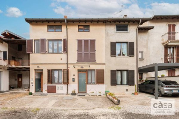 appartamento in vendita a Malnate