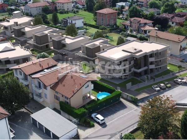 appartamento in vendita a Malnate