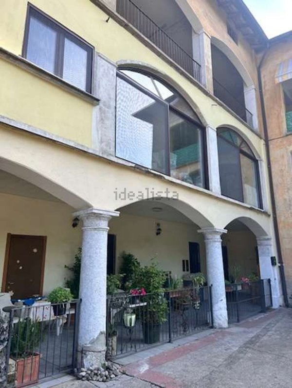 appartamento in vendita a Malnate in zona San Salvatore