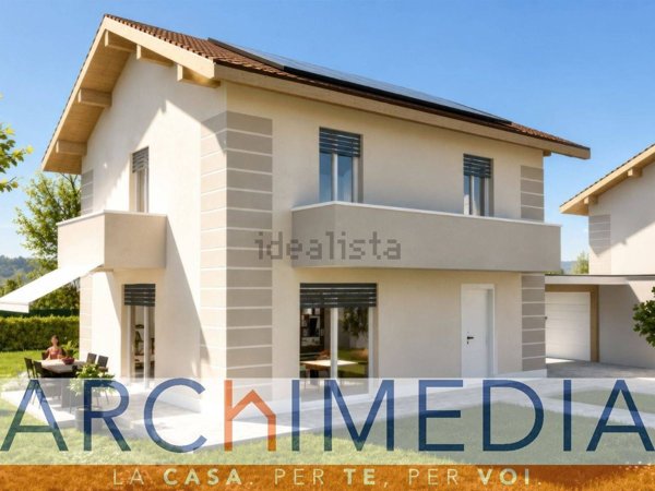 casa indipendente in vendita a Malnate in zona San Salvatore