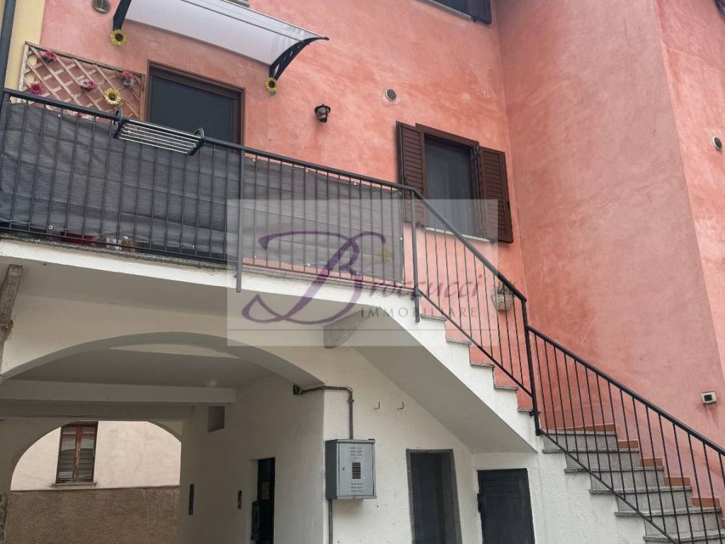appartamento in vendita a Malnate