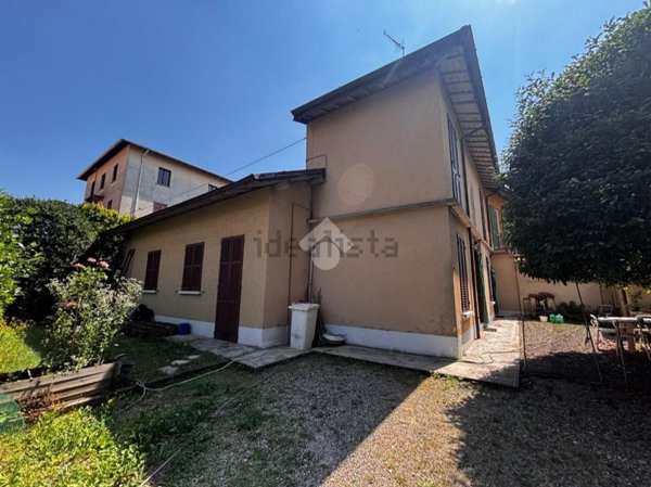 casa indipendente in vendita a Malnate