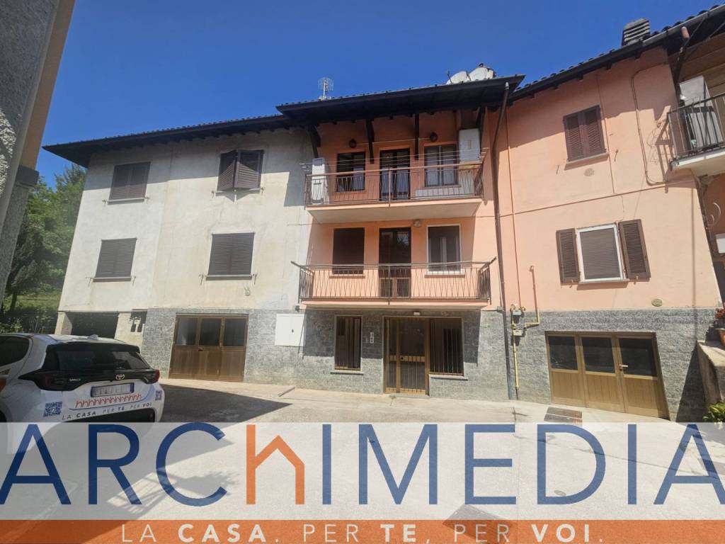 appartamento in vendita a Malnate in zona San Salvatore