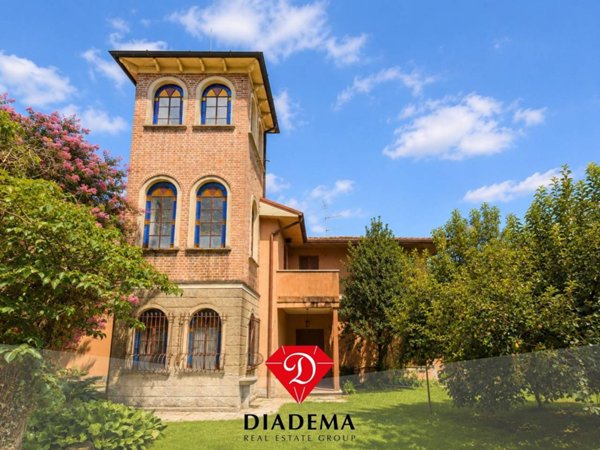 casa indipendente in vendita a Malnate