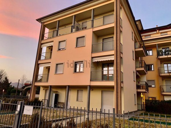 appartamento in vendita a Malnate
