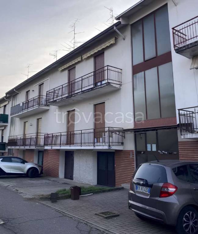appartamento in vendita a Malnate
