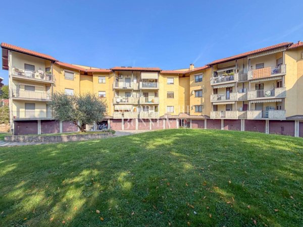 appartamento in vendita a Malnate in zona San Salvatore