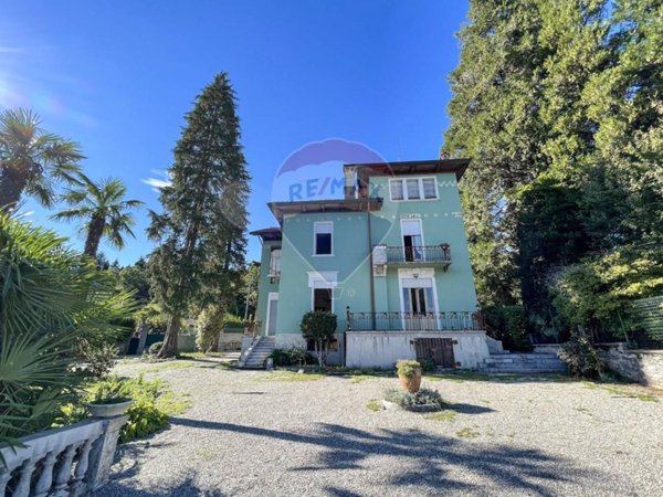 casa indipendente in vendita a Marchirolo