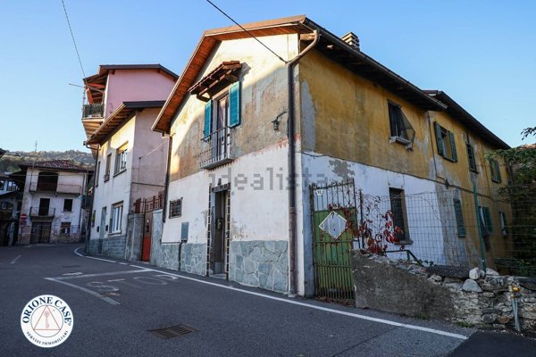 appartamento in vendita a Marchirolo