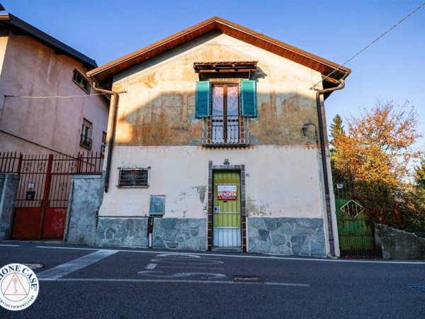 appartamento in vendita a Marchirolo