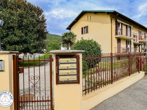 appartamento in vendita a Marchirolo