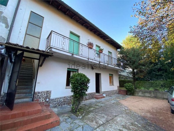 casa indipendente in vendita a Marchirolo