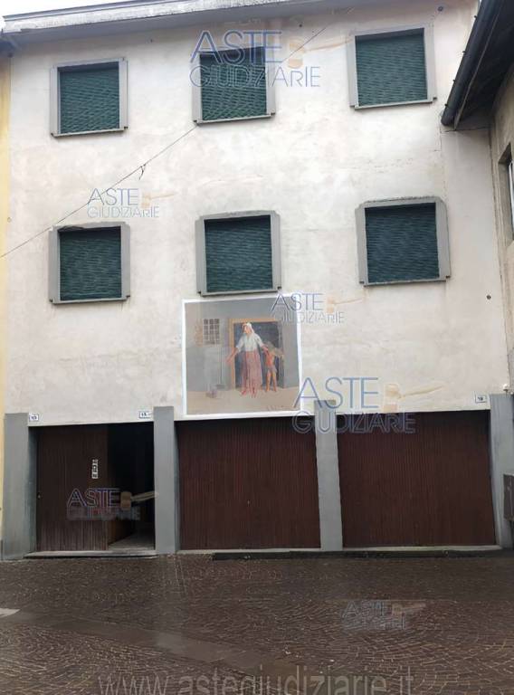 appartamento in vendita a Marchirolo