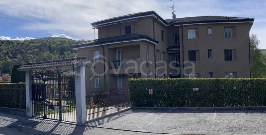 appartamento in vendita a Marchirolo