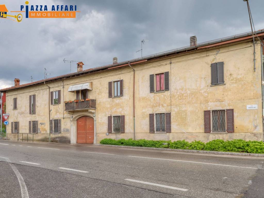 appartamento in vendita a Marchirolo
