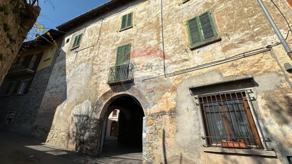appartamento in vendita a Marchirolo