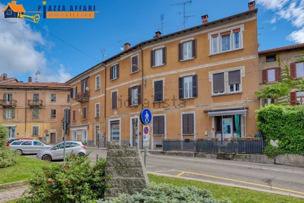 appartamento in vendita a Marchirolo