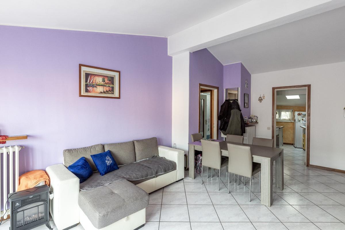 appartamento in vendita a Marchirolo