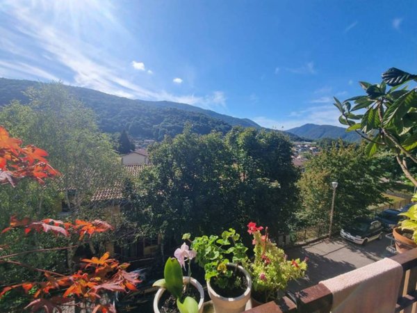 appartamento in vendita a Marchirolo