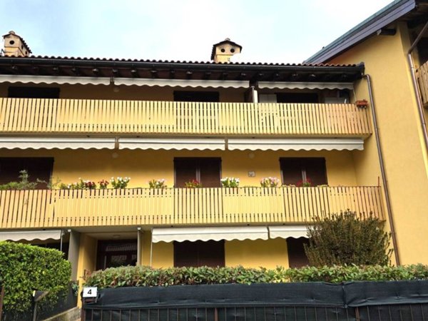 appartamento in vendita a Marchirolo