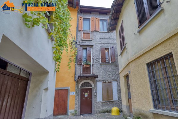 appartamento in vendita a Marchirolo