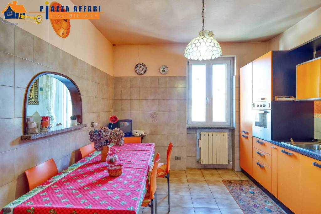 casa indipendente in vendita a Marchirolo