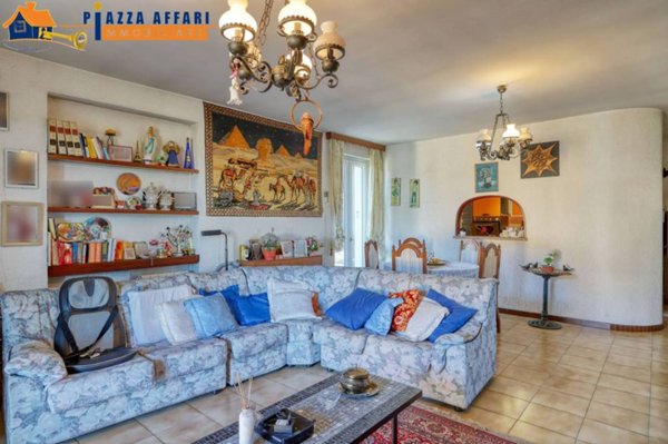 appartamento in vendita a Marchirolo