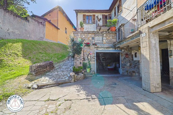 appartamento in vendita a Marchirolo