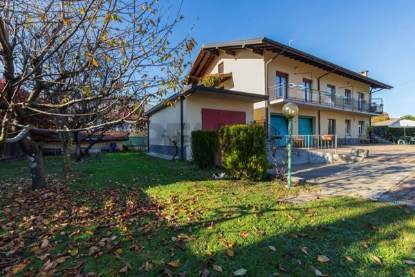 appartamento in vendita a Marchirolo