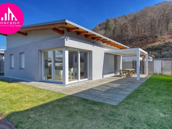 casa indipendente in vendita a Marchirolo