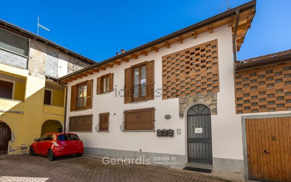 appartamento in vendita a Marchirolo