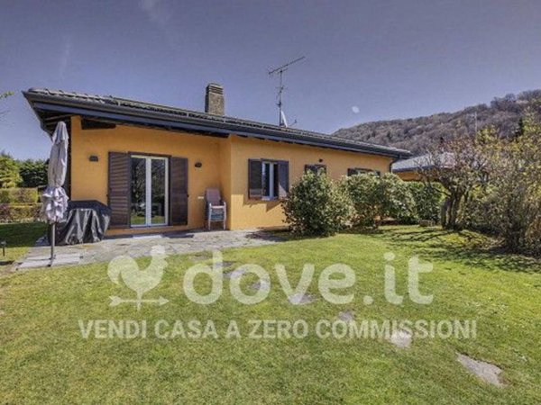 casa indipendente in vendita a Marchirolo