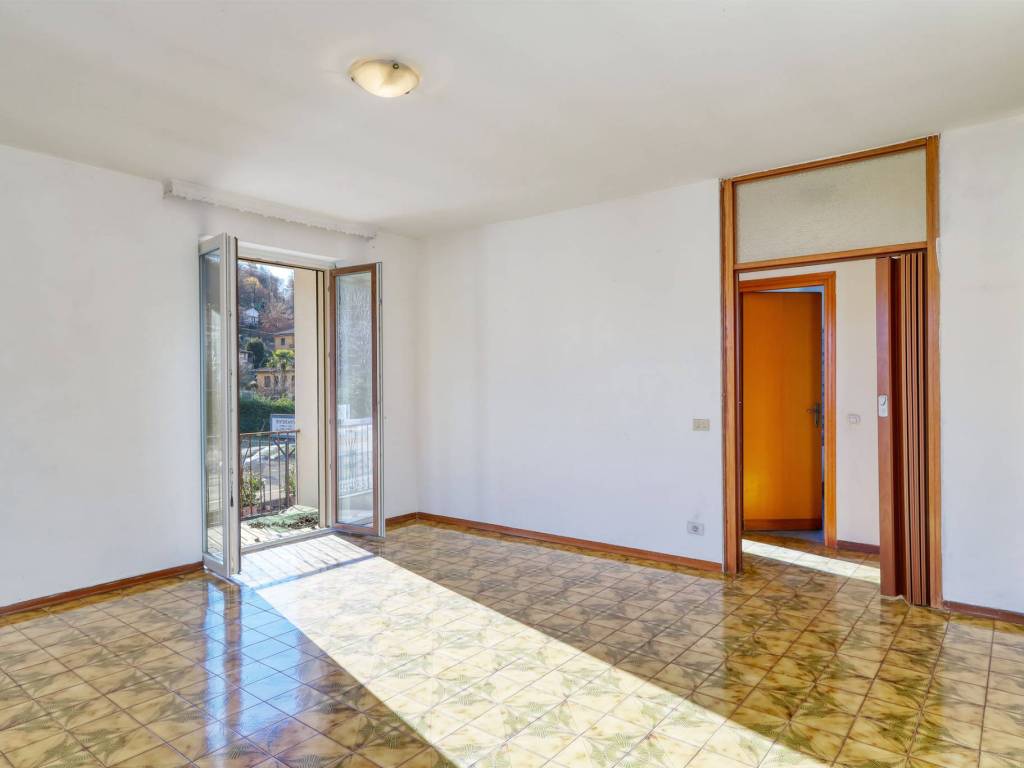 appartamento in vendita a Marchirolo