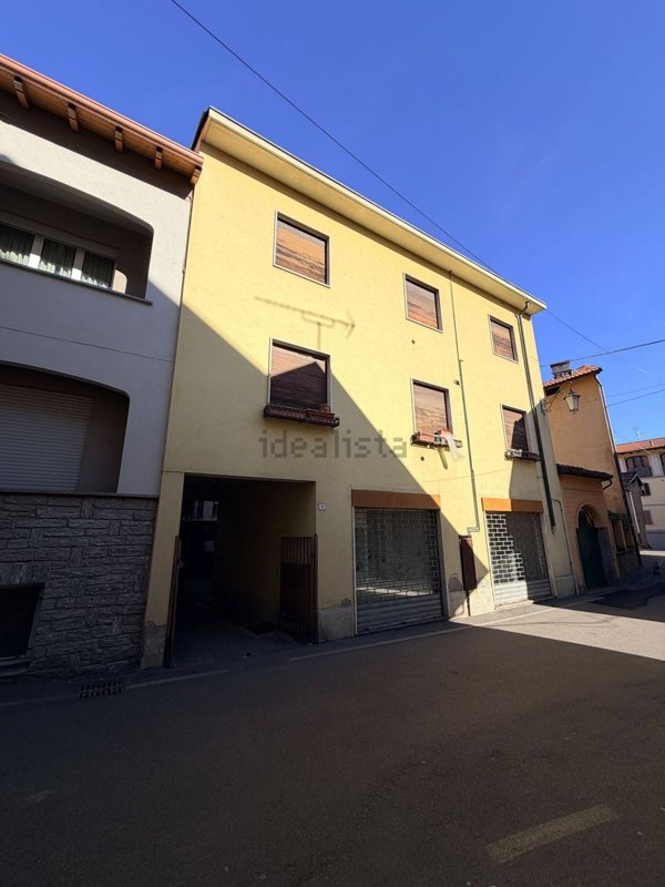 appartamento in vendita a Marchirolo